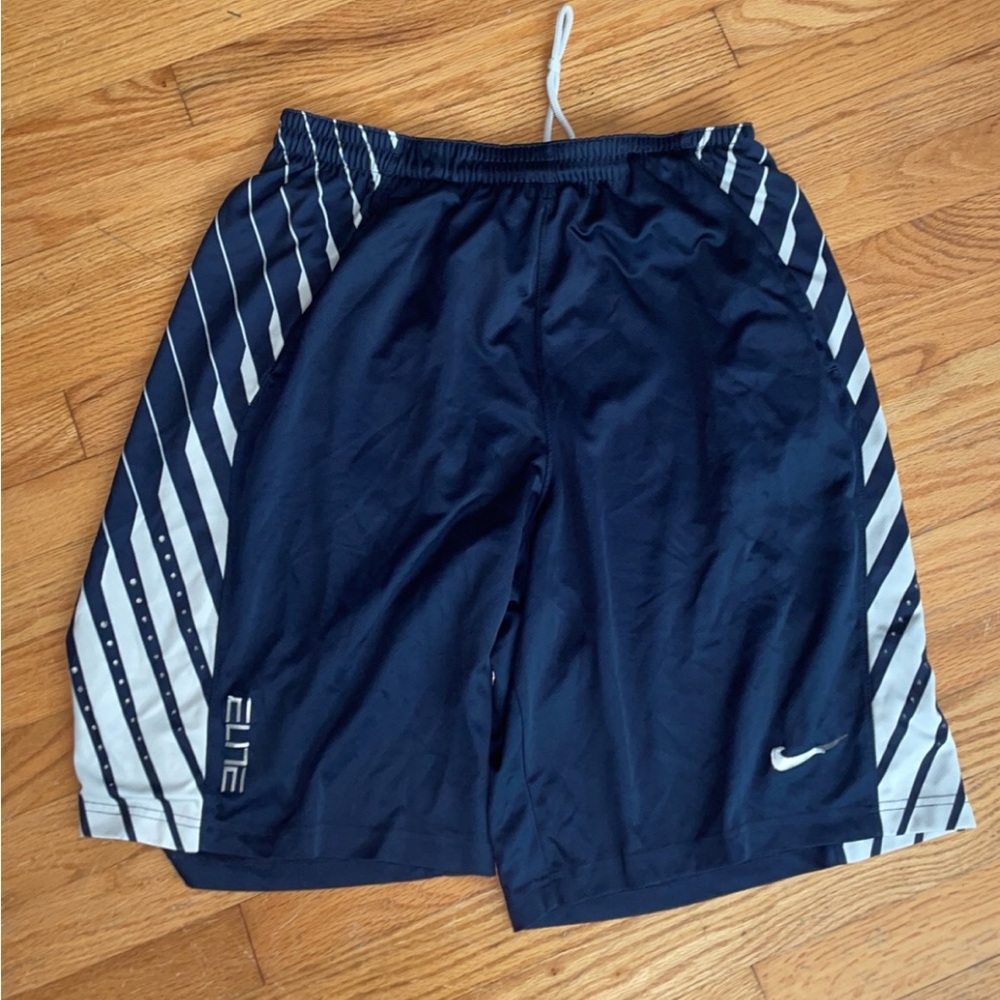 Nike elite shorts , extra large ,